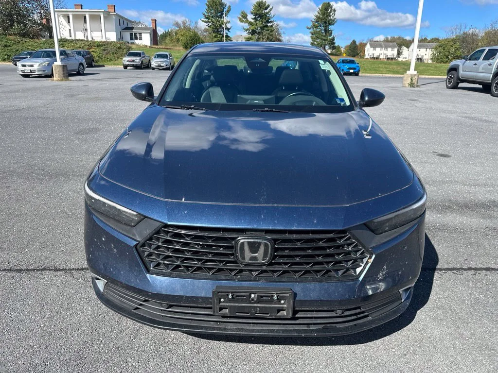 Used 2024 Canyon River Blue Metallic Honda Touring image 8
