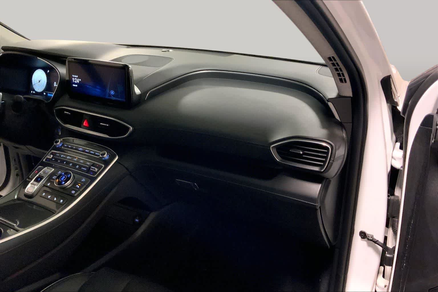 Used 2022 Quartz White Hyundai Limited image 18
