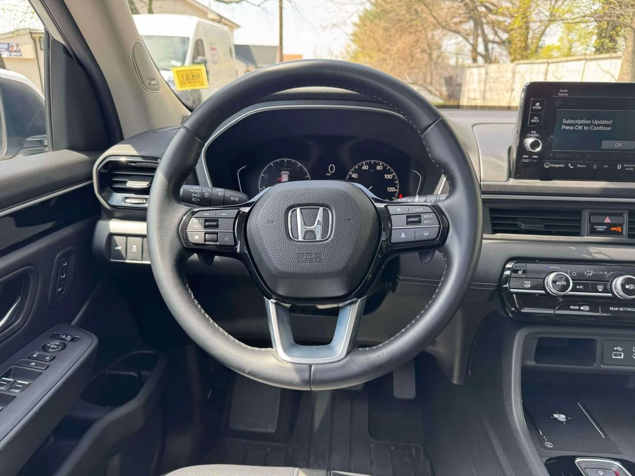Used 2025 Platinum White Pearl Honda Touring image 23