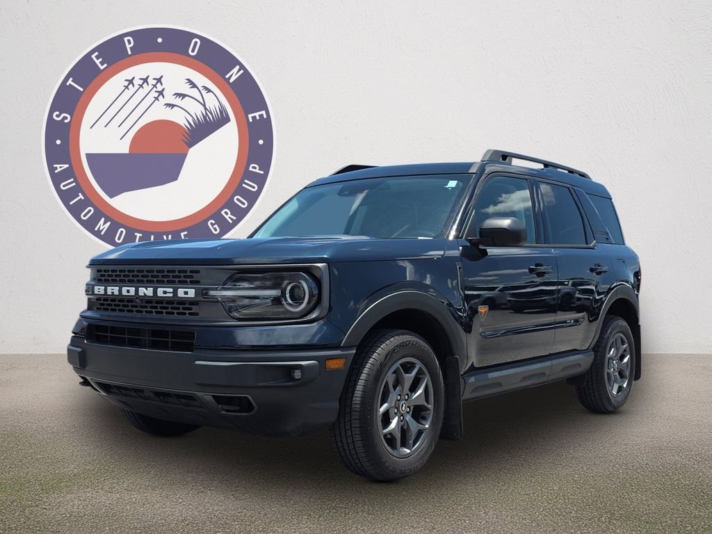 Used 2021 Blue Ford Badlands image 2
