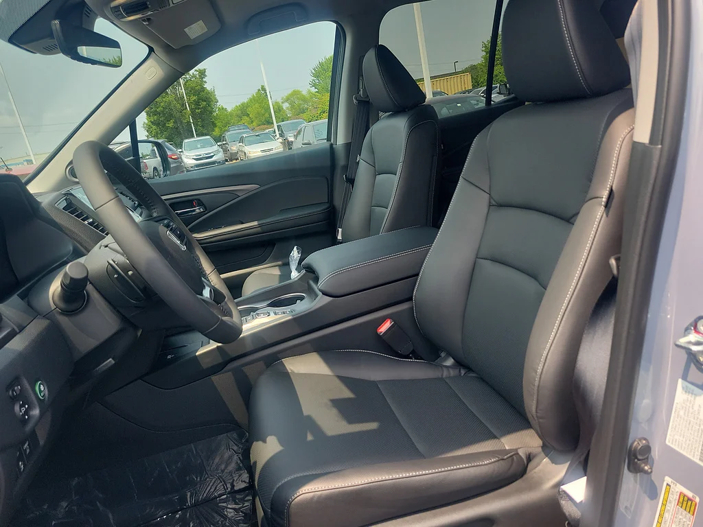 New 2026 Sonic Gray Pearl Honda RTL image 14