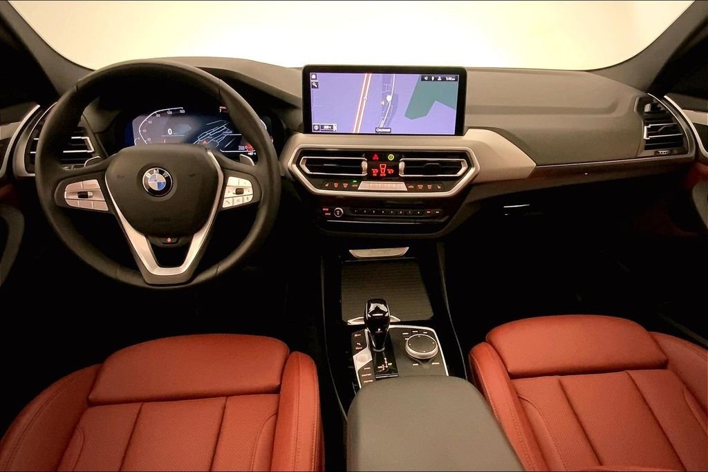 Used 2024 Skyscraper Grey Metallic BMW  image 9