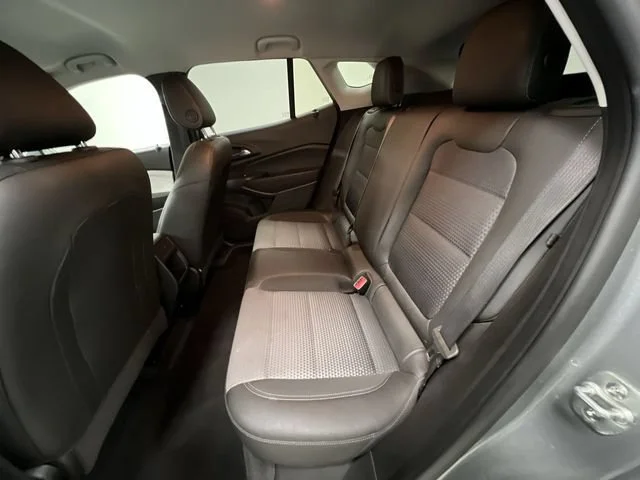 2025 Chevrolet Trax LT - Photo 23