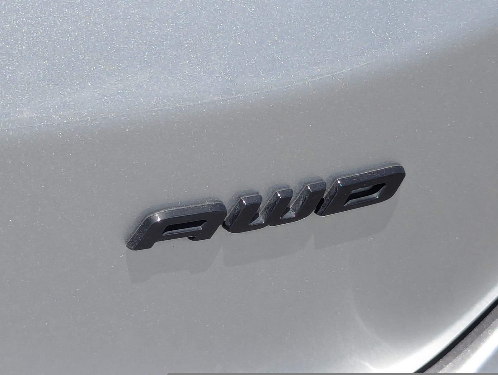 Used 2022 Silver Metallic Ford SE image 17