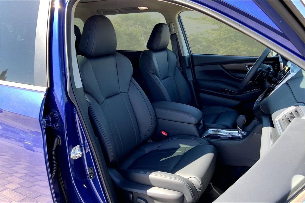 New 2026 SAPPHIRE BLUE PEARL Subaru Touring 7-Passenger image 11