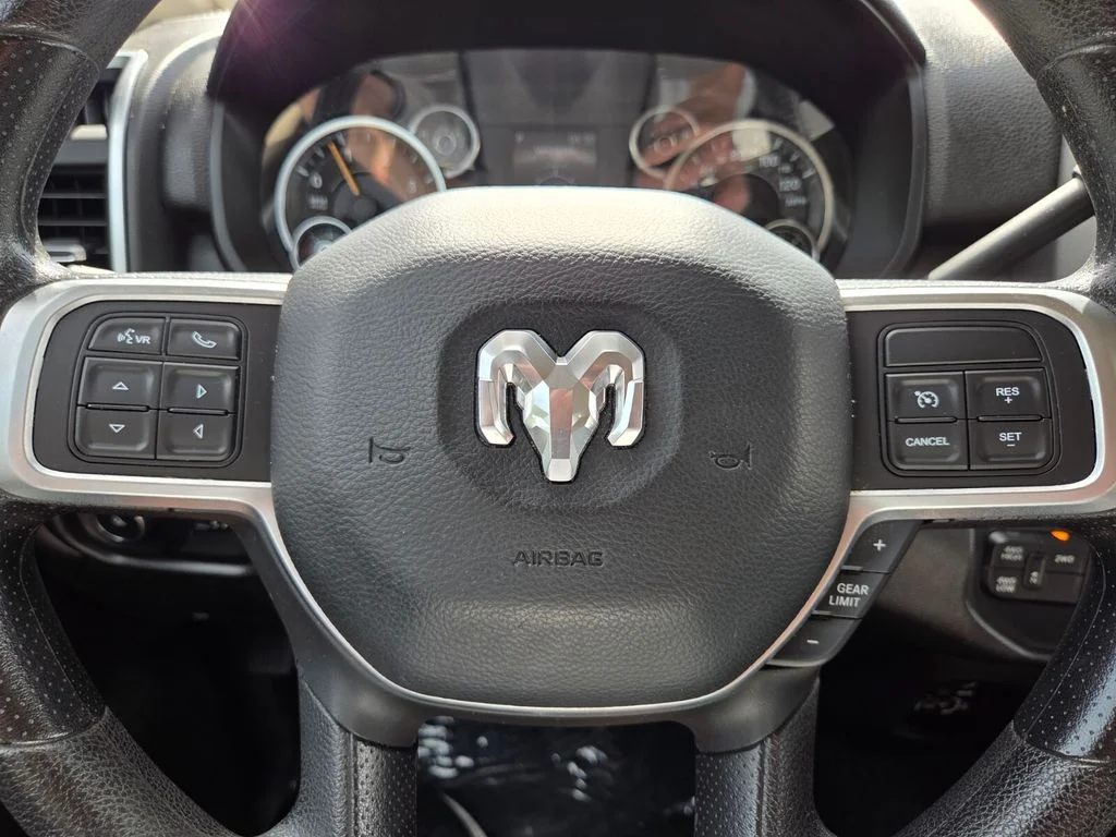 Used 2019 White Ram Big Horn image 32