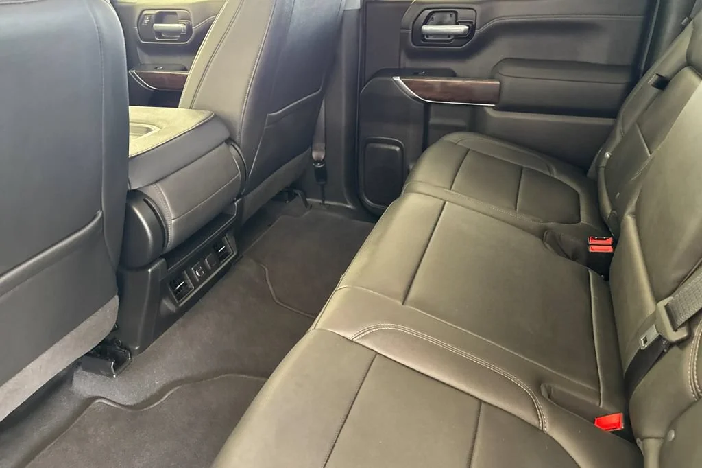 Used 2021 QUICKSILVER METALLIC GMC SLT image 12