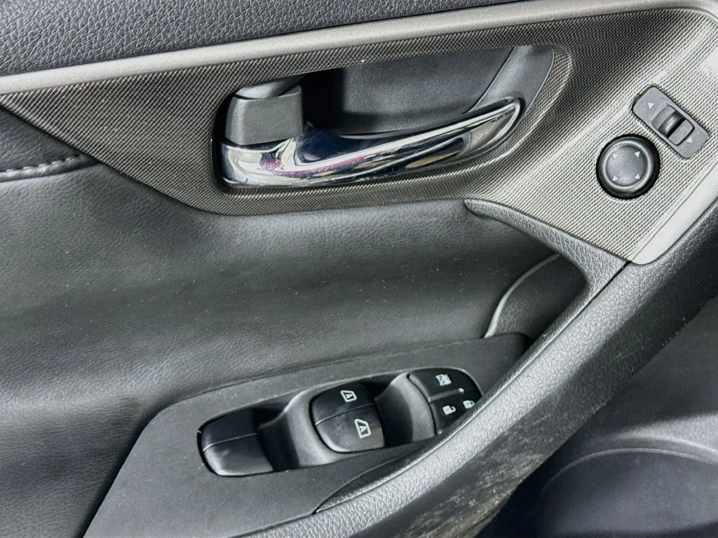Used 2015 Blue Nissan 3.5 SL image 20