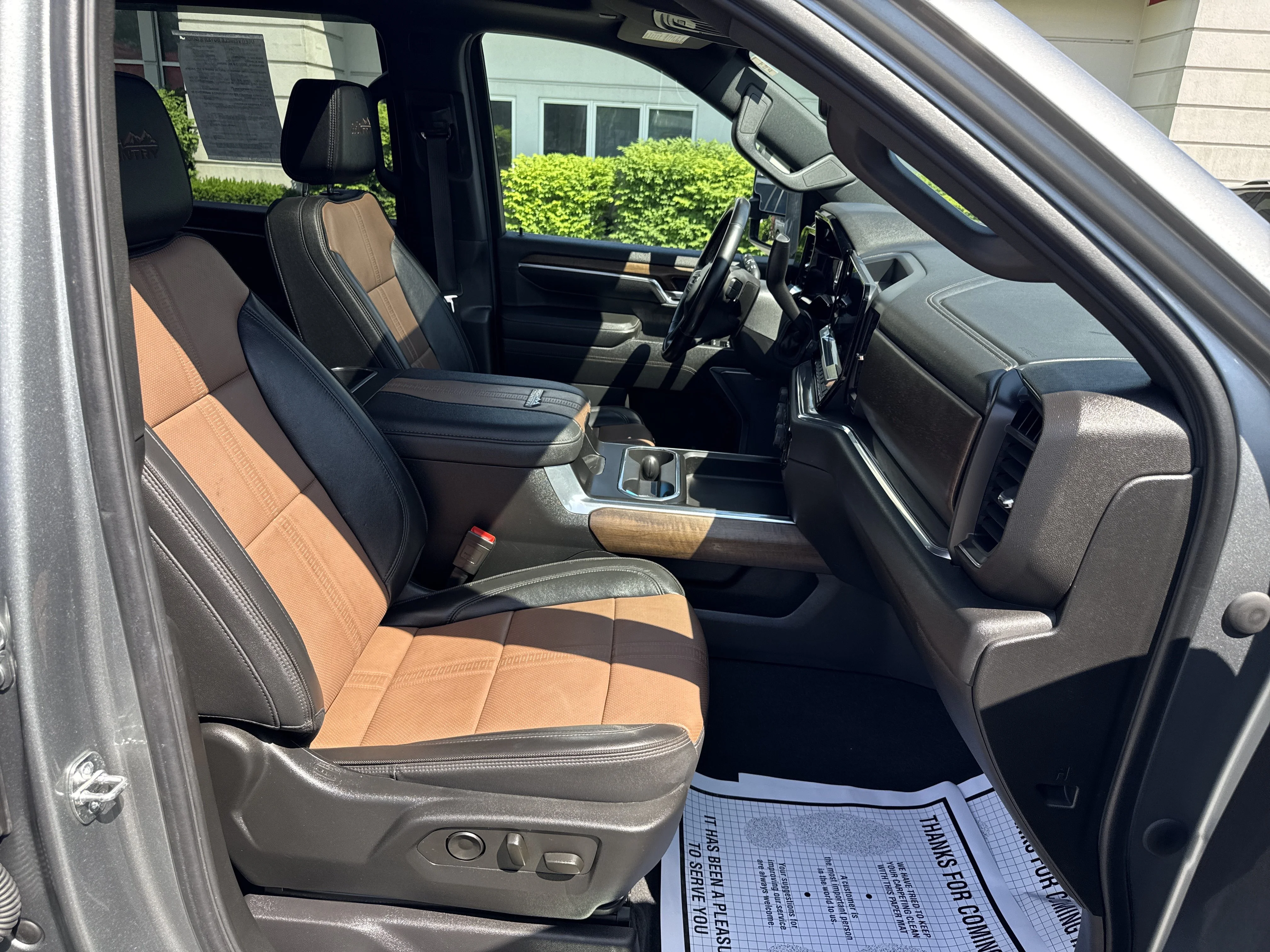 Used 2024 Sterling Gray Metallic Chevrolet High Country image 10
