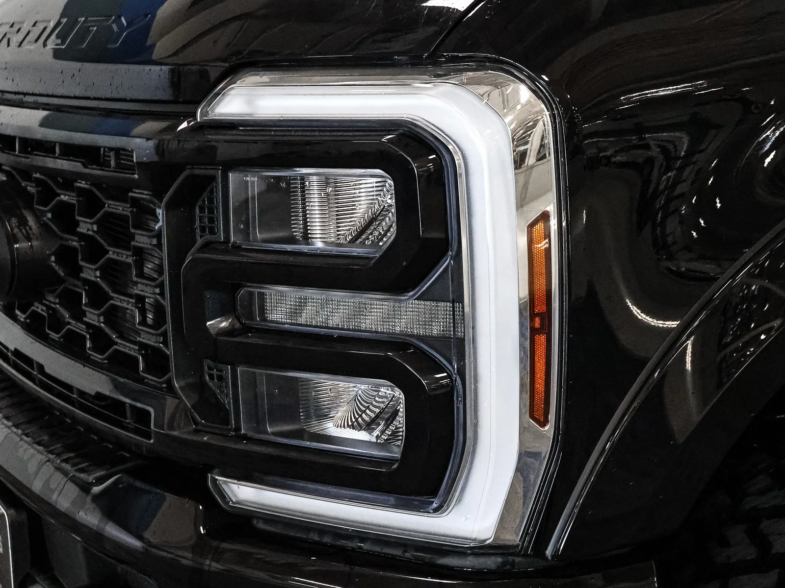 New 2026 Agate Black Metallic Ford F-350® Lariat® image 14