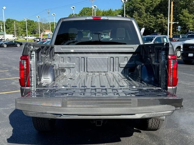 Used 2025 Carbonized Gray Metallic Ford XLT image 5