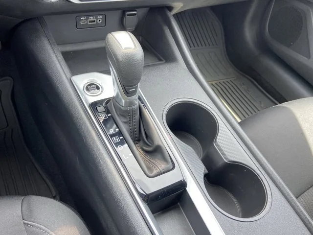 2025 Nissan Altima SV - Photo 21