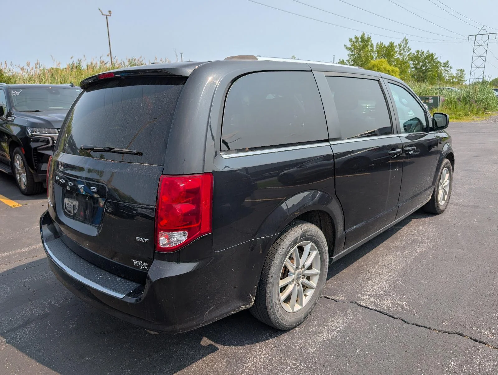 Used 2020 Black Onyx Crystal Pearlcoat Dodge SXT image 7