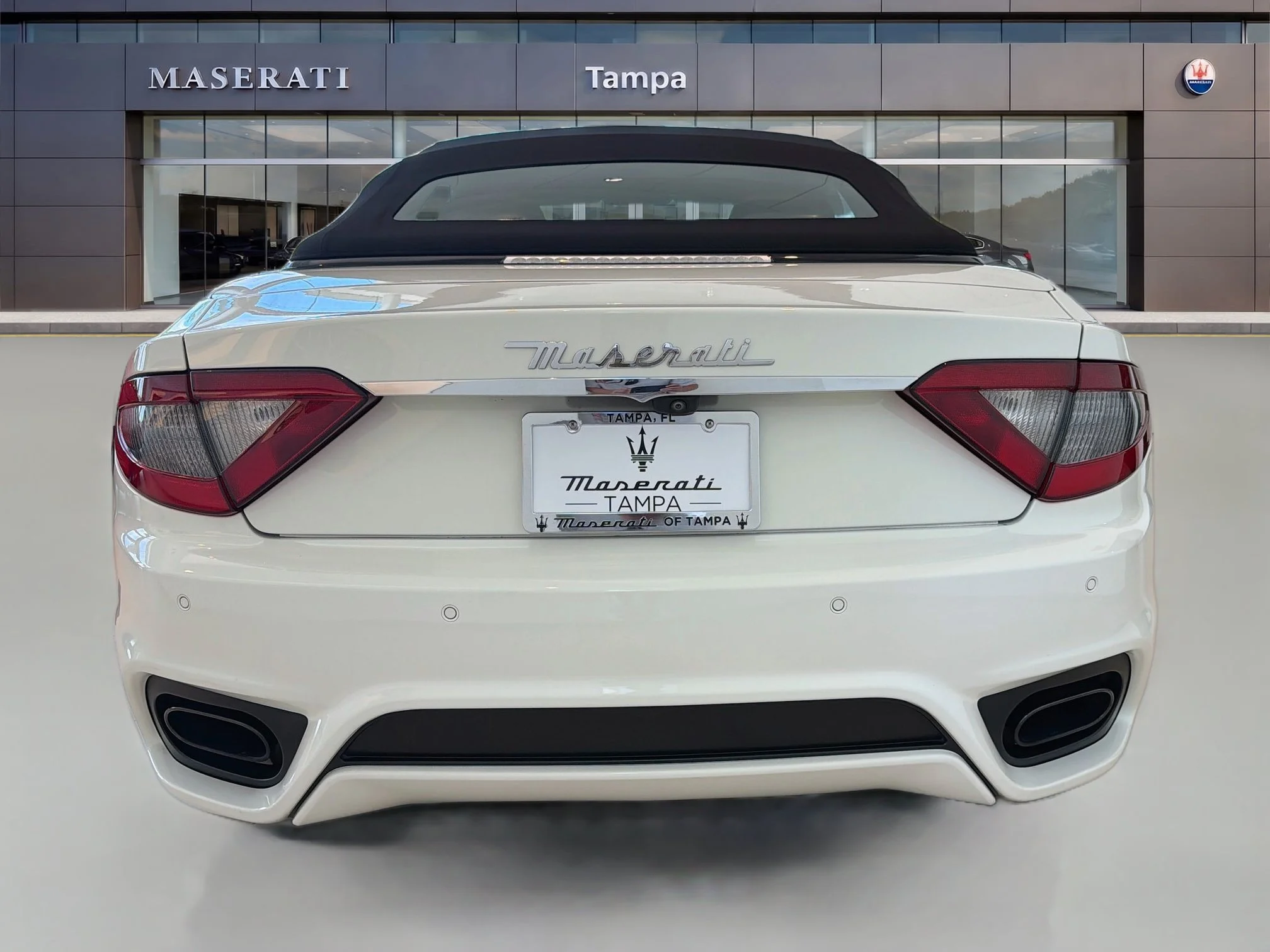 Used 2018  Maserati Sport image 4