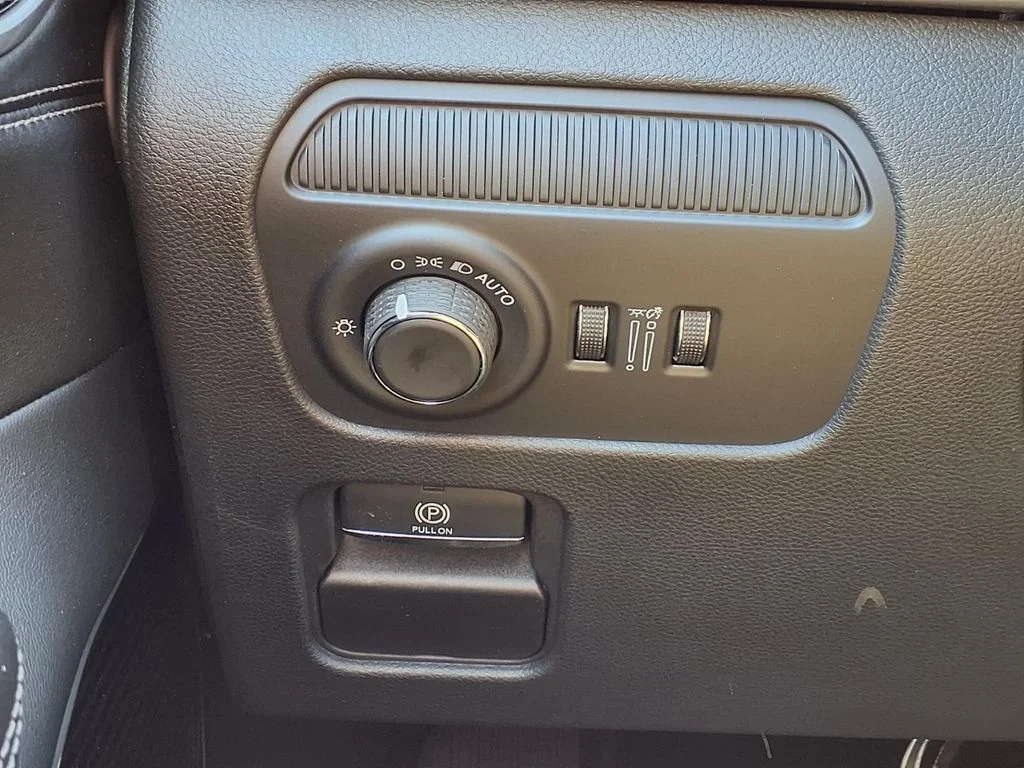 New 2026 Bright White Clearcoat Jeep Limited Altitude image 18