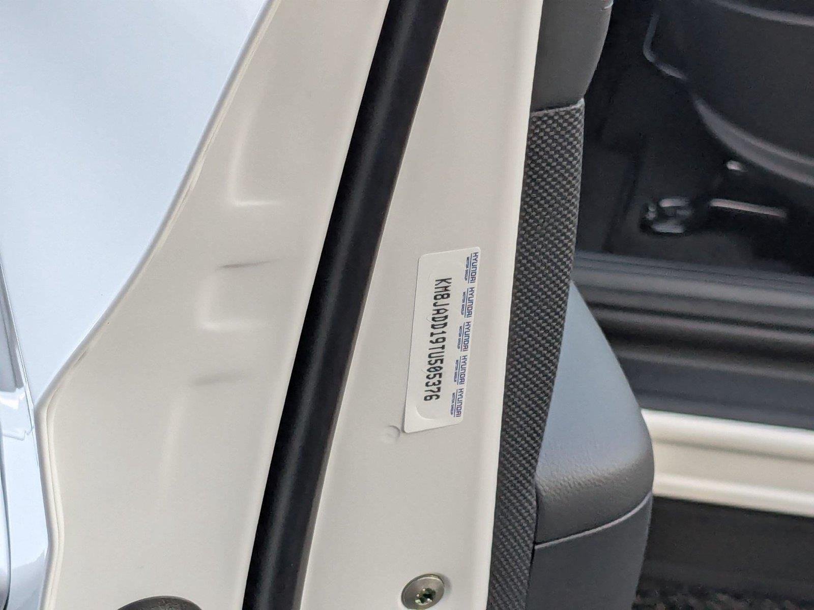 New 2026 Creamy White Pearl Hyundai Blue SE image 21
