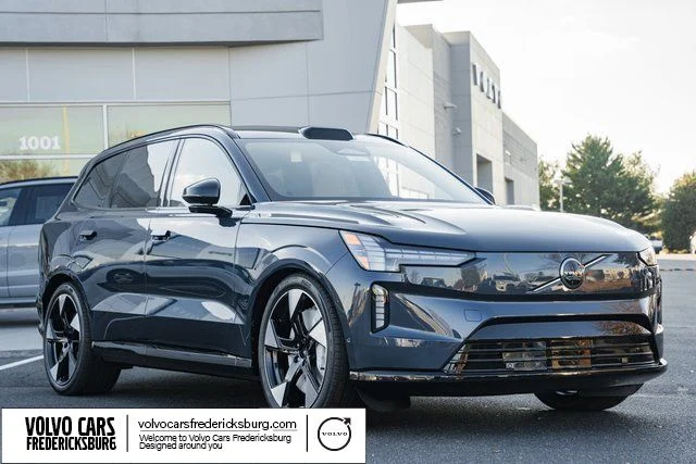 2025 Volvo EX90 Twin Motor Performance Ultra 6-Seater's photo