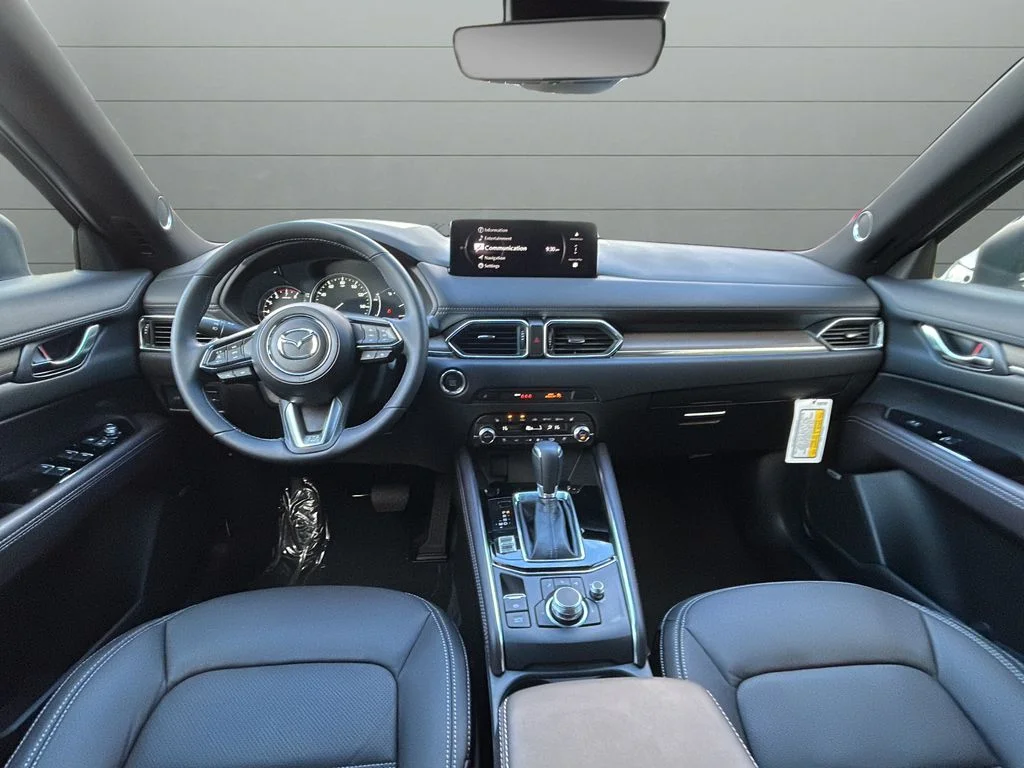 Used 2025 White Mazda 2.5 Turbo Signature image 34