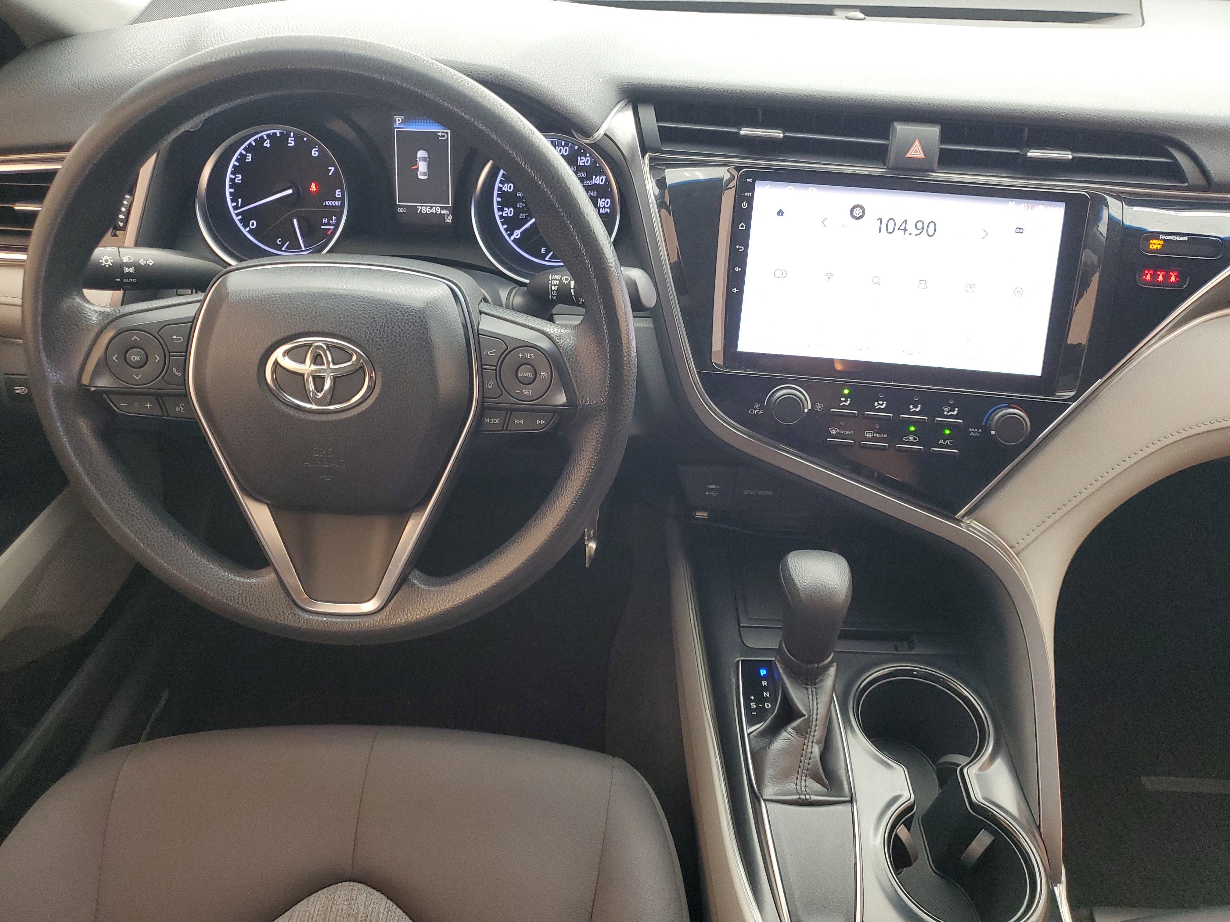 Used 2018 Super White Toyota LE image 15