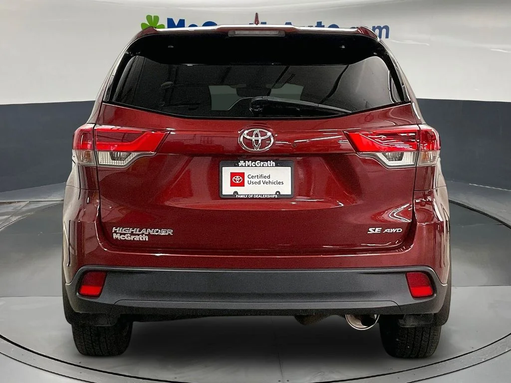 Certified Used 2018 Red Toyota SE image 6