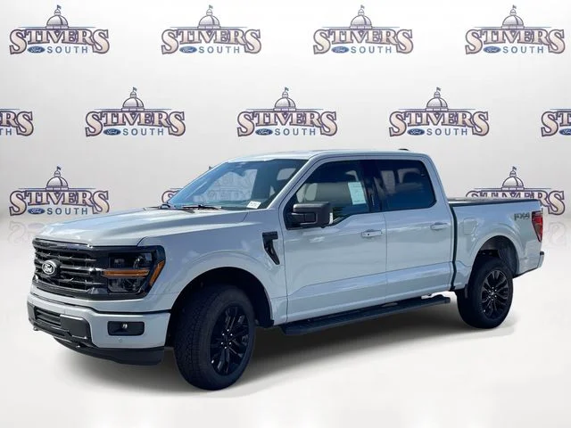 New 2026 White Ford XLT image 5