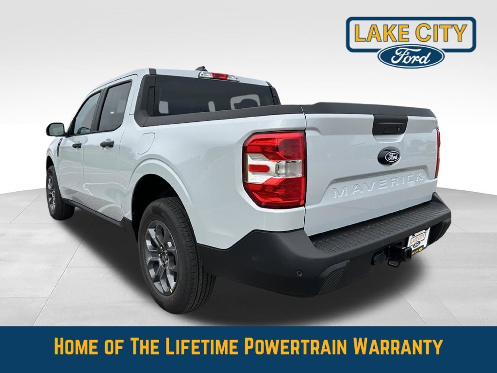 New 2026 Space White Metallic Ford XLT image 3