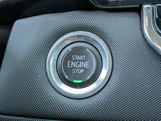 Used 2023 White Chevrolet Z71 image 27