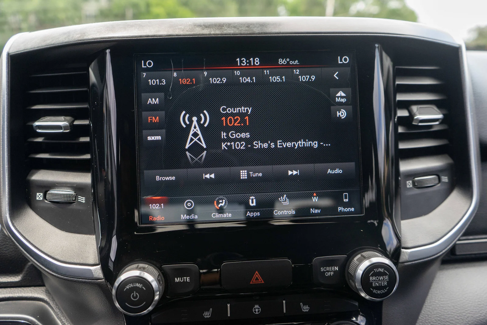 Used 2019 Diamond Black Crystal Pearlcoat Ram Big Horn/Lone Star image 18