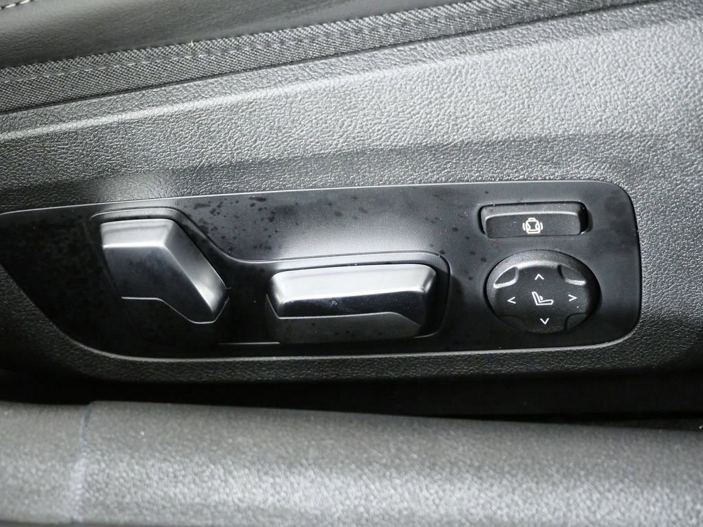 Used 2026 Black BMW 840i xDrive Gran Coupe image 23