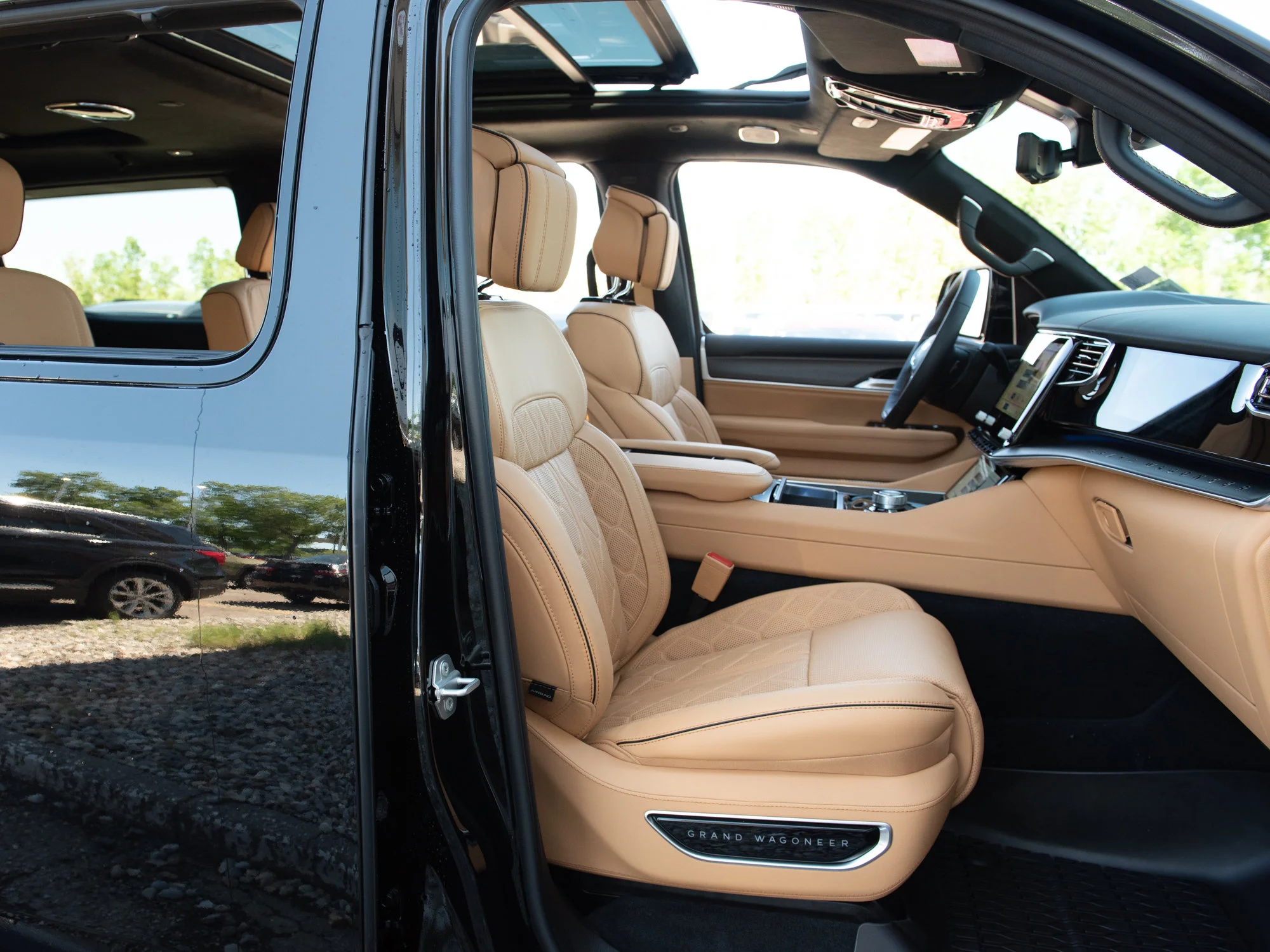 New 2026 Black Jeep Summit Reserve* image 33