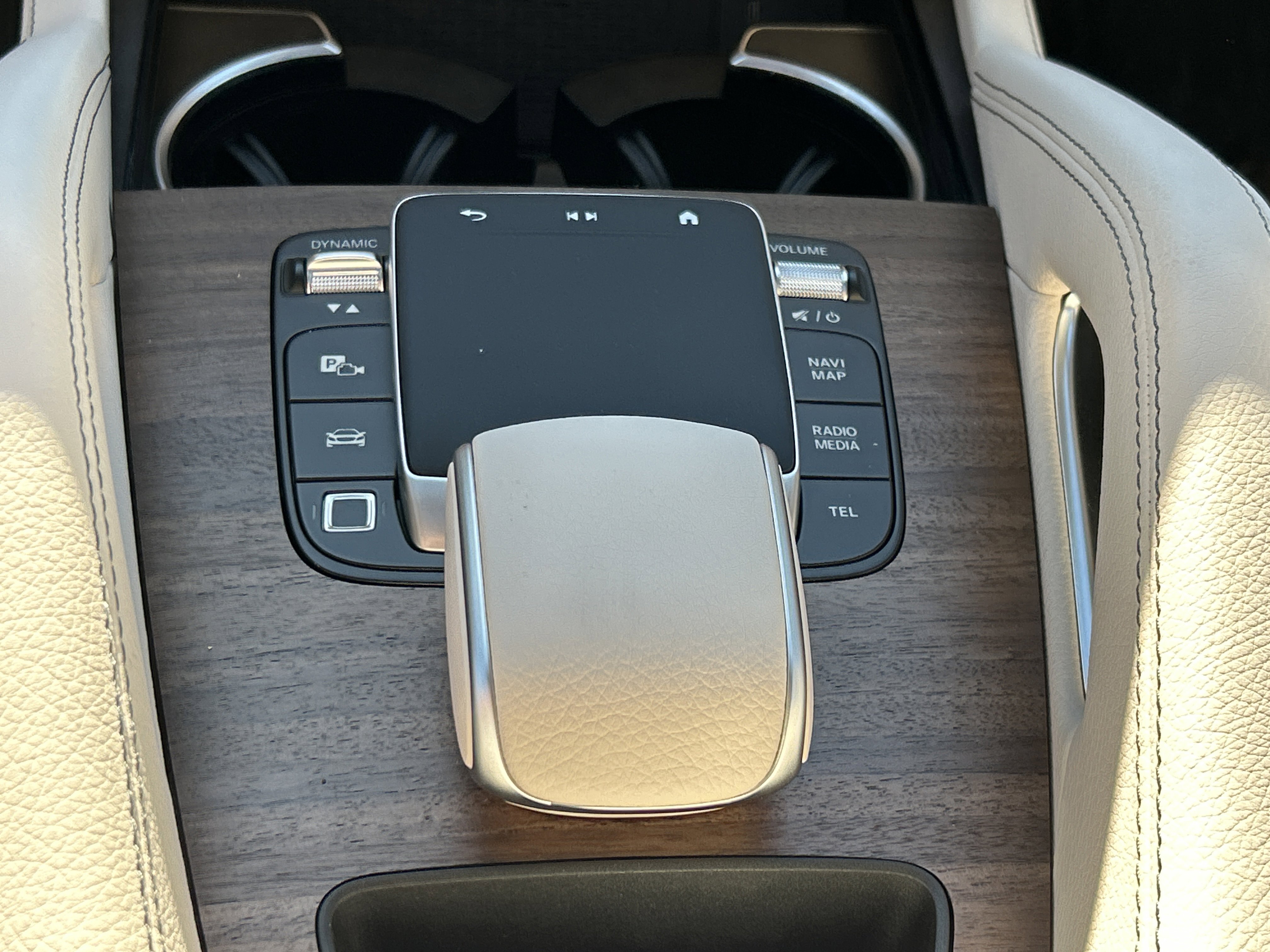 New 2026 Polar White Mercedes-Benz GLE 450 4MATIC® Coupe image 31