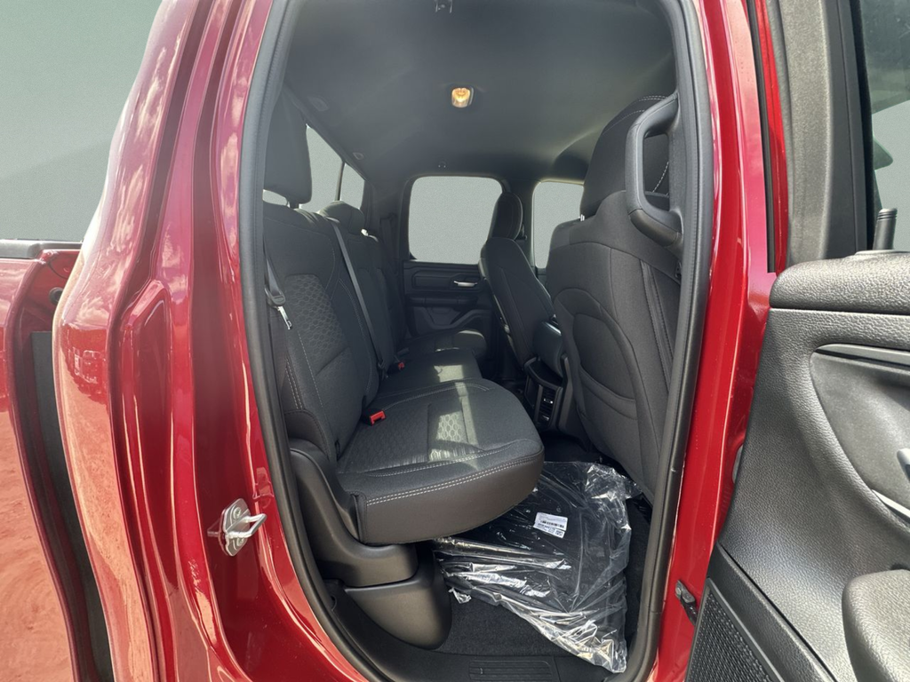 New 2026 Molten Red Pearl-Coat Exterior Paint RAM Express image 33