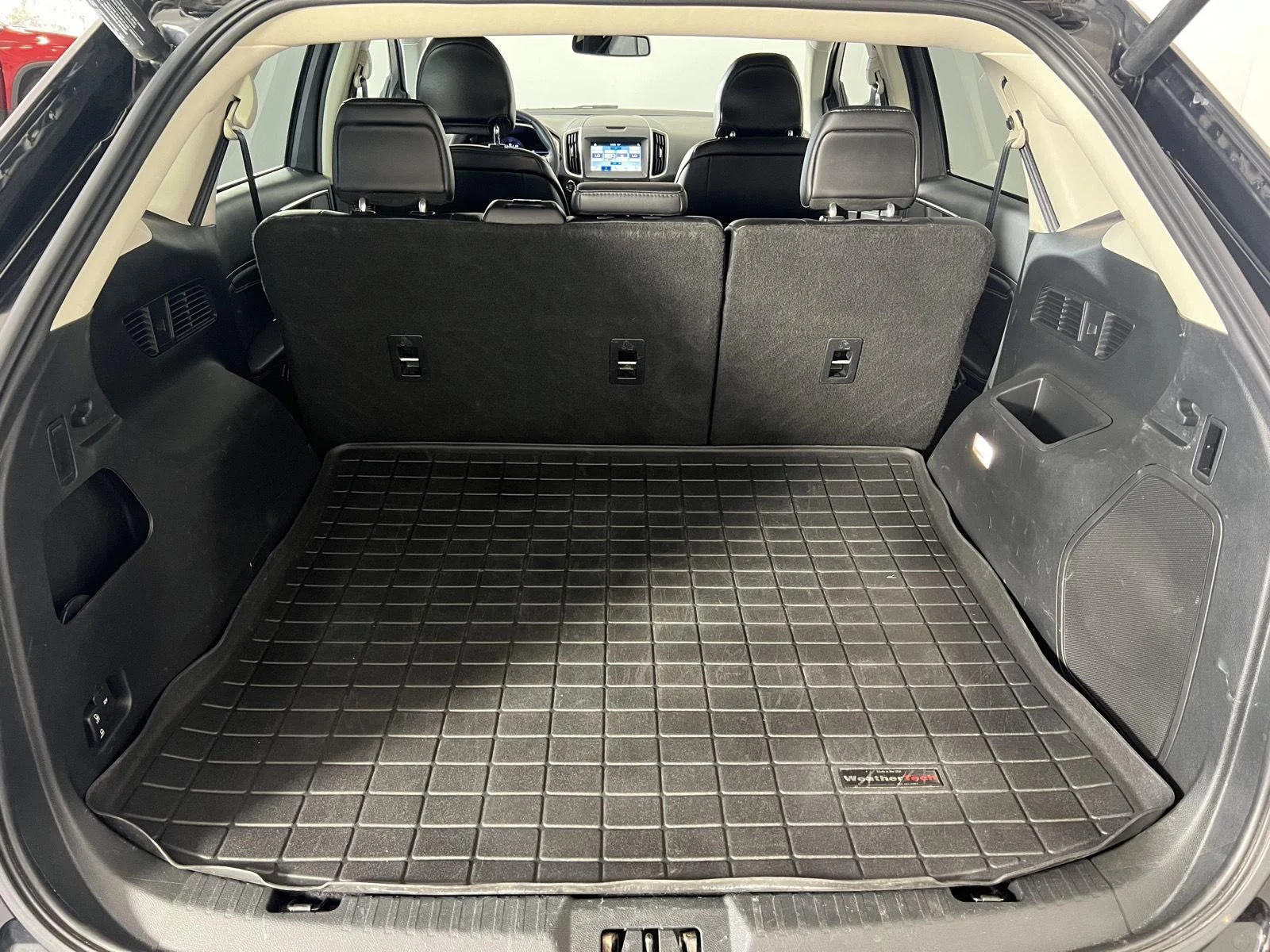 Used 2018 Shadow Black Ford Titanium image 26