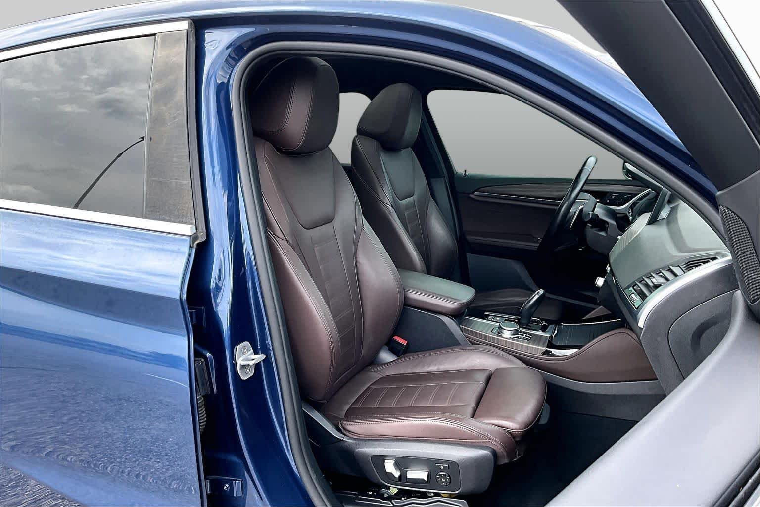 Used 2020 Phytonic Blue Metallic BMW xDrive30i image 9