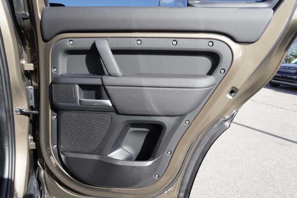 New 2026 Gondwana Stone Land Rover S image 25