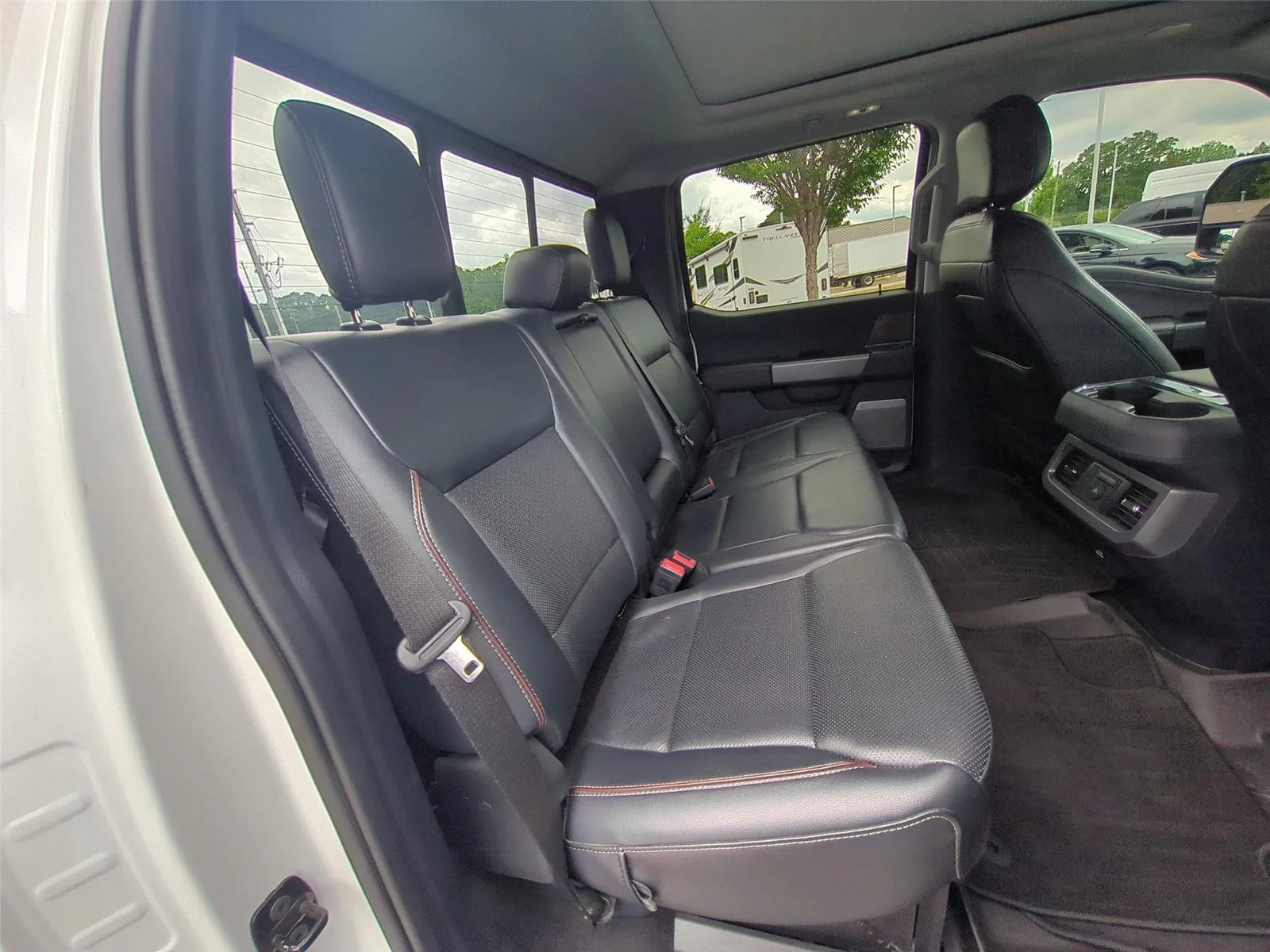 Used 2024 Star White Metallic Tri-Coat FORD  image 37