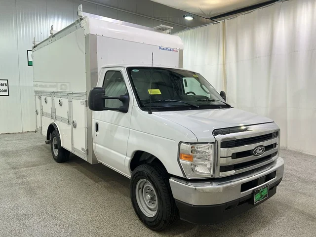 2026 Ford E-Series Cutaway E-350 SRW