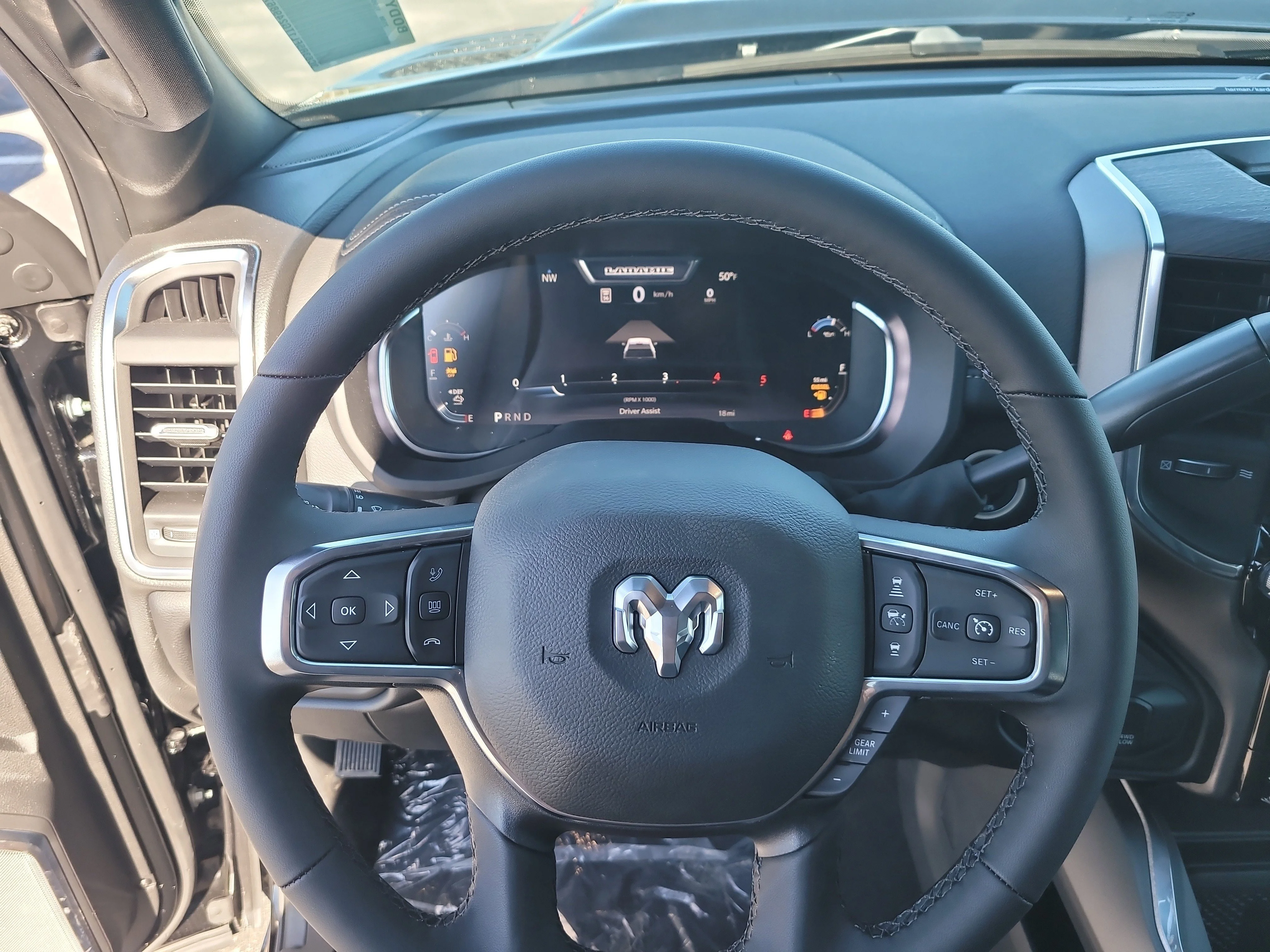 New 2026 Diamond Black Crystal Pearlcoat Ram Laramie image 19