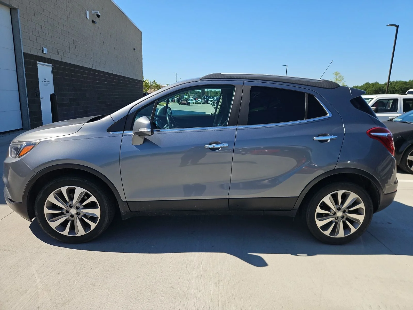2019 Buick Encore Preferred's photo