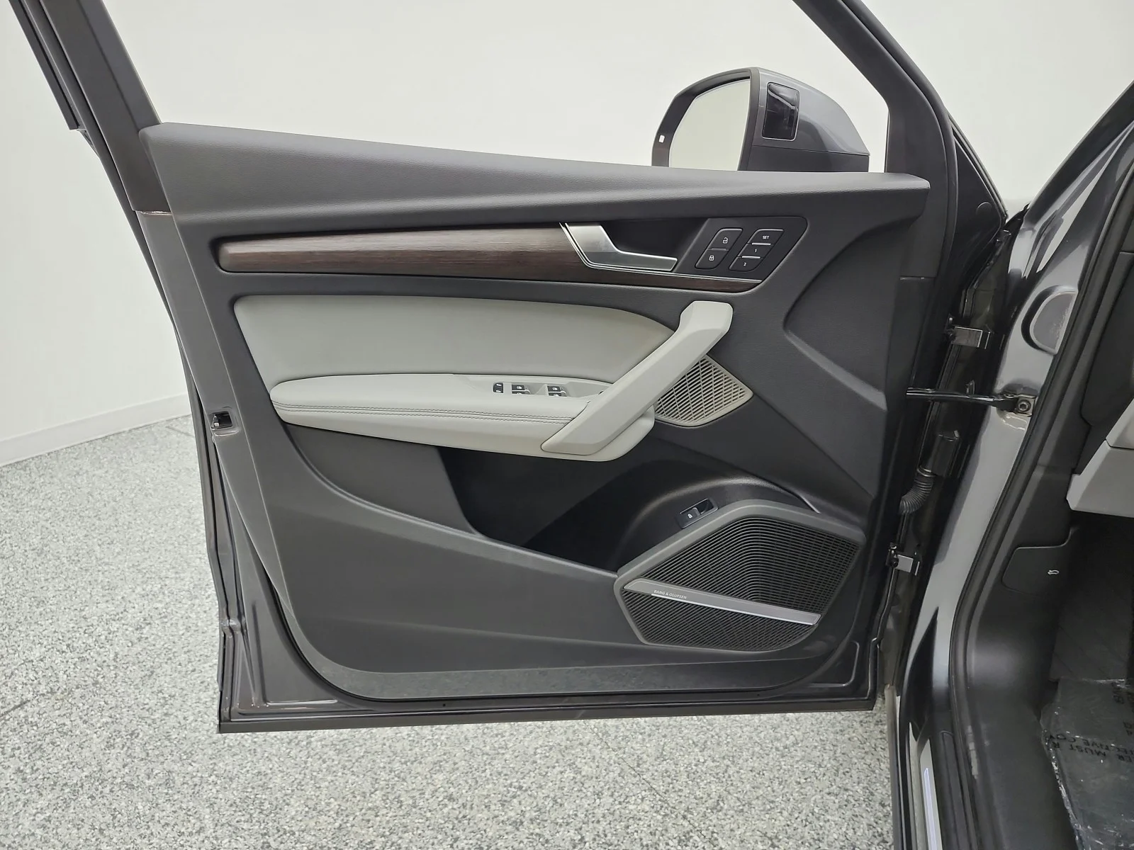 Used 2023 Daytona Gray Pearl Effect Audi S line Premium Plus image 12