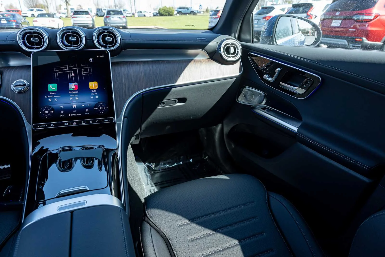 New 2026 Starling Blue Metallic Mercedes-Benz GLC 300 image 8