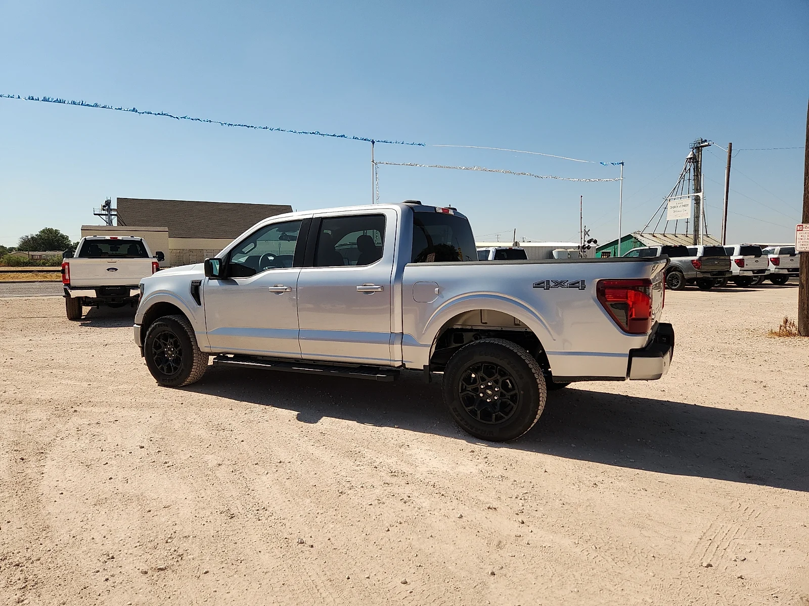 New 2026 Iconic Silver Metallic Ford XLT image 4