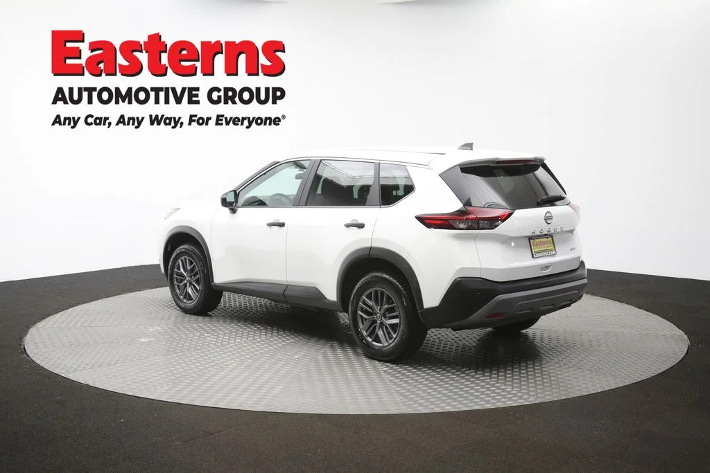 Used 2023 White Nissan S image 65