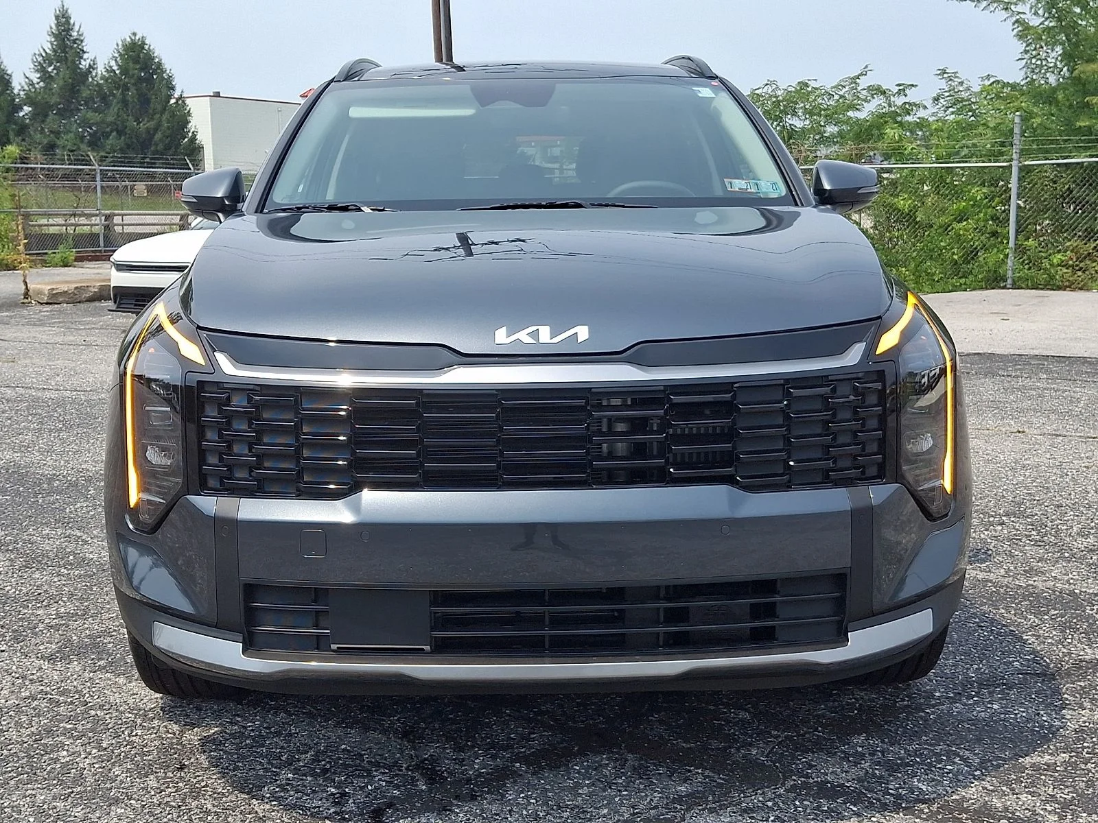 New 2027 Gray Kia EX image 3