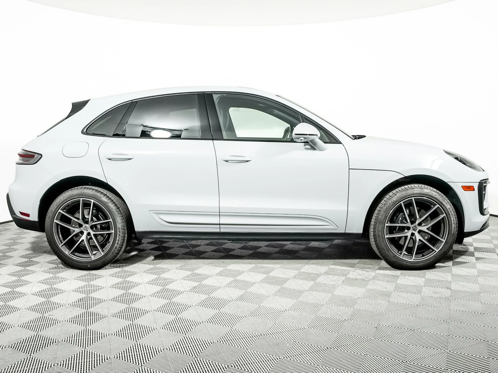 Used 2026 CARRARA WHITE Porsche  image 9
