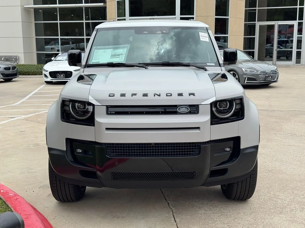 New 2026 Borasco Grey Land Rover S image 3