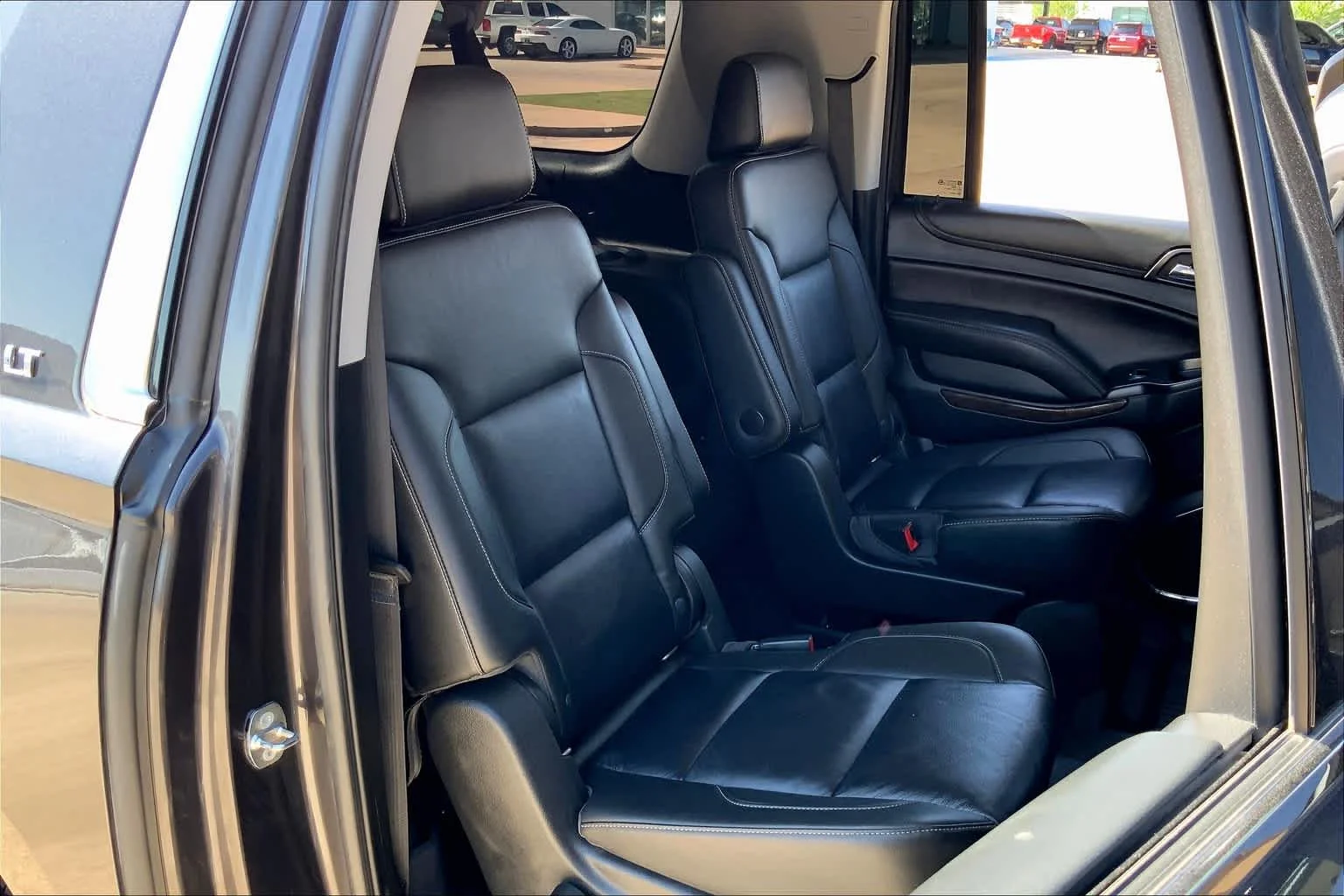 Used 2018 TUNGSTEN METALLIC Chevrolet LT image 17