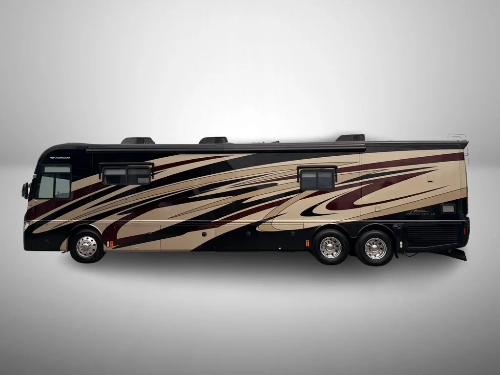 Used 2010 Black Fleetwood 42T image 6