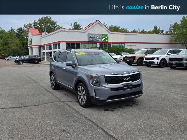 Used 2022 Silver Kia S image 1
