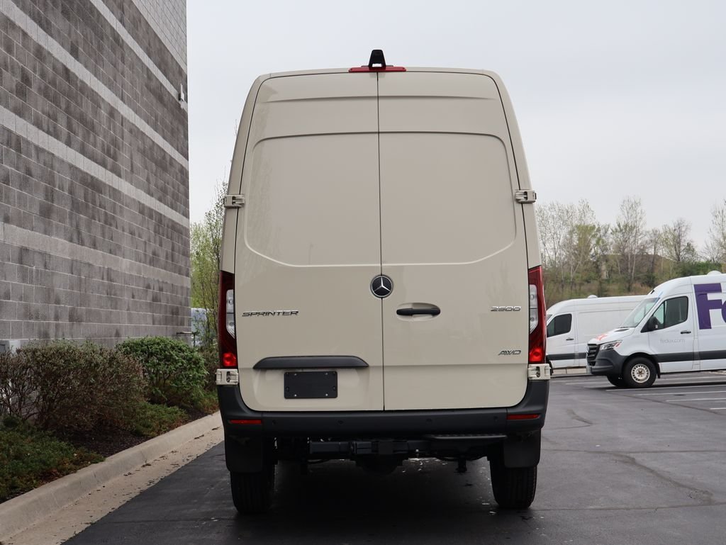New 2026 Pebble Gray Mercedes-Benz Cargo 144 WB image 6